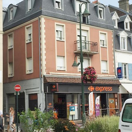 Les Quais De Trouville Exteriör bild