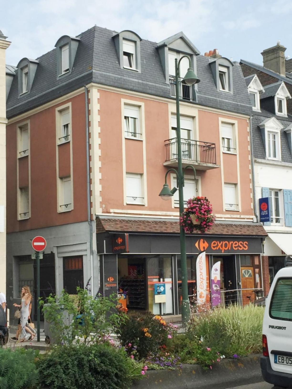 Les Quais De Trouville Exteriör bild