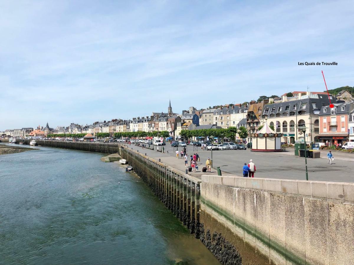 Les Quais De Trouville Exteriör bild